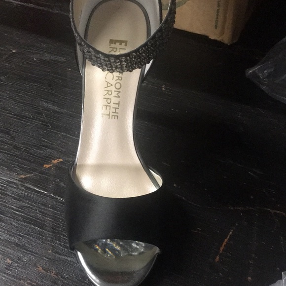 STUNNING LIVE From the red carpet heels blk - Picture 2 of 7